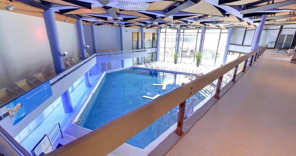 Mokni'S Palais Hotel & Spa Бад Вилдбад Екстериор снимка