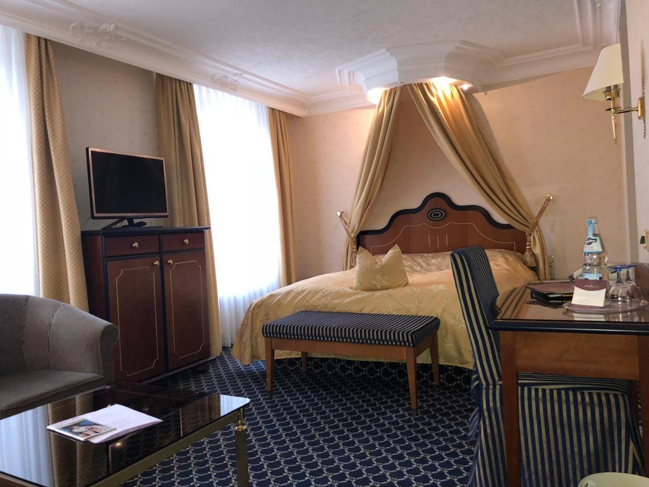 Mokni'S Palais Hotel & Spa Бад Вилдбад Екстериор снимка