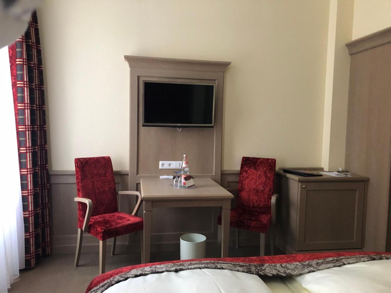 Mokni'S Palais Hotel & Spa Бад Вилдбад Екстериор снимка